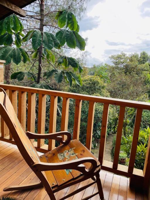 Beehouse Arvi Cabana Guarne Exterior foto