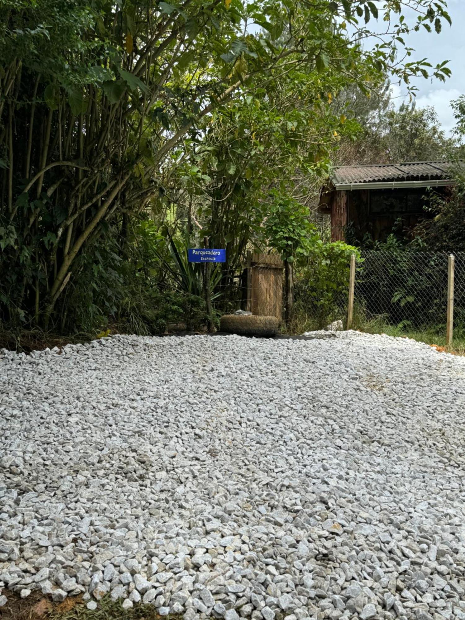 Beehouse Arvi Cabana Guarne Exterior foto